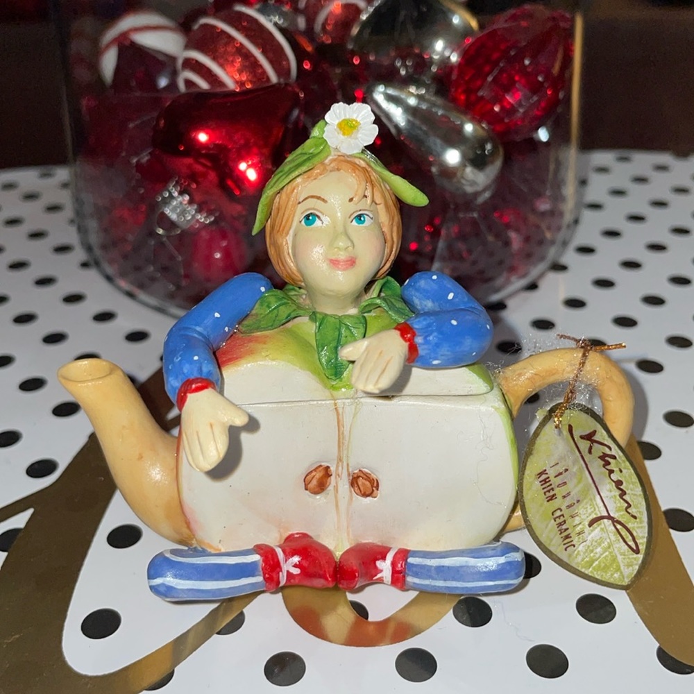 Khien Miniature Apple Fairy Teapot!